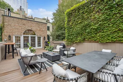 24 W Chestnut Street, Chicago, IL 60610 - Photo 35