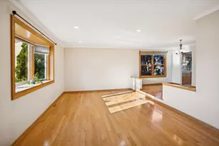 1820 W Thornwood Ln, Mount Prospect, IL 60056 - Photo 3