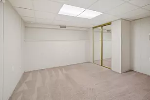 1820 W Thornwood Ln, Mount Prospect, IL 60056 - Photo 21