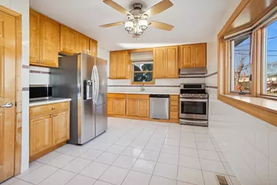 1820 W Thornwood Lane, Mount Prospect, IL 60056 - Photo 5