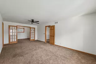 2404 N Nottingham Ct, Champaign, IL 61821 - Photo 41