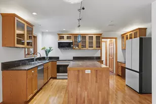 2404 N Nottingham Ct, Champaign, IL 61821 - Photo 15