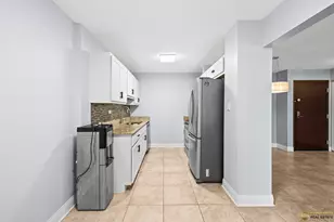 1275 E Baldwin Ln, Palatine, IL 60074 - Photo 15