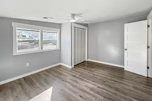 200 E Grove St, Utica, IL 61373 - Photo 13