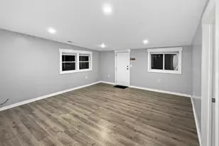 200 E Grove St, Utica, IL 61373 - Photo 3