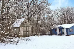 200 E Grove St, Utica, IL 61373 - Photo 39