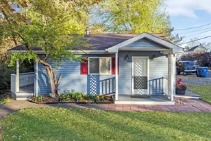 200 E Grove St, Utica, IL 61373 - Photo 29