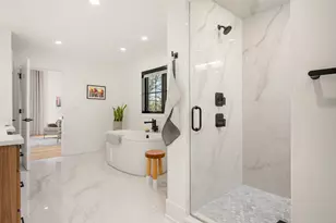 835 S Ashland Ave, La Grange, IL 60525 - Photo 17