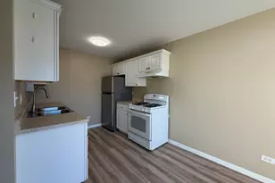 1311 Fall Ct, Wheeling, IL 60090 - Photo 7