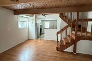 523 Meadow Green Ln, Round Lake Beach, IL 60073 - Photo 5