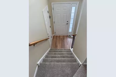 8393 Mystic, Darien, IL 60561 - Photo 3