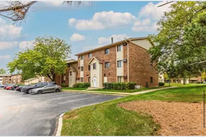 15 Echo Court #8, Vernon Hills, IL 60061 - Photo 1