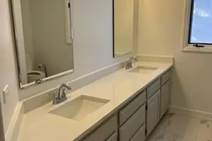 537 E Center Ave, Lake Bluff, IL 60044 - Photo 15