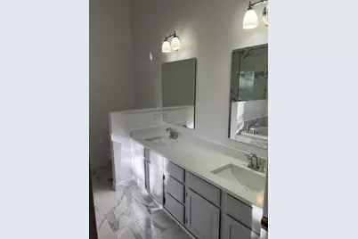 537 E Center Avenue, Lake Bluff, IL 60044 - Photo 21