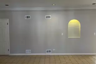 537 E Center Ave, Lake Bluff, IL 60044 - Photo 3