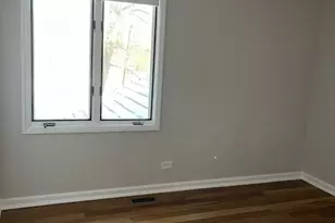 537 E Center Ave, Lake Bluff, IL 60044 - Photo 13