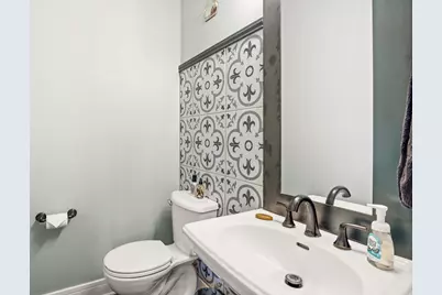 694 Hart Road, Batavia, IL 60510 - Photo 17