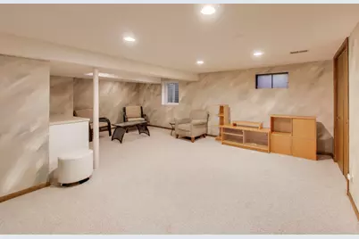 913 N Arrowhead Drive, Palatine, IL 60074 - Photo 21