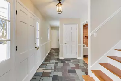 913 N Arrowhead Drive, Palatine, IL 60074 - Photo 3