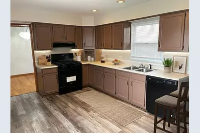 17410 Emerson Avenue, Hazel Crest, IL 60429 - Photo 5