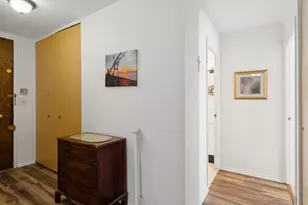 5901 N Sheridan Rd, Chicago, IL 60660 - Photo 11