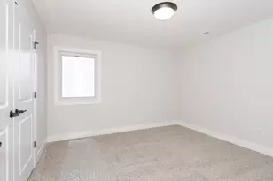 5215 Castlebar Dr, Bloomington, IL 61705 - Photo 29