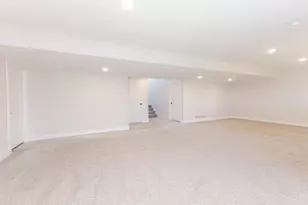 5215 Castlebar Dr, Bloomington, IL 61705 - Photo 33