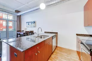 565 W Quincy St, Chicago, IL 60661 - Photo 9
