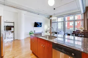 565 W Quincy St, Chicago, IL 60661 - Photo 9