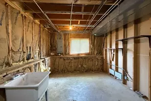 424 E Clark St, Glenwood, IL 60425 - Photo 11