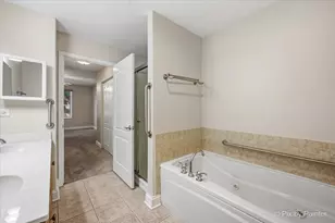 543 N Hough St, Barrington, IL 60010 - Photo 19