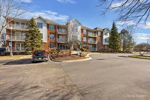 543 N Hough St, Barrington, IL 60010 - Photo 1