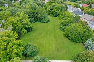 5725 S Wilmette Ave, Westmont, IL 60559 - Photo 1