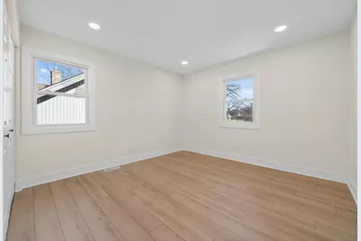 1319 N Chestnut Avenue, Arlington Heights, IL 60004 - Photo 17