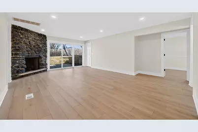 1319 N Chestnut Avenue, Arlington Heights, IL 60004 - Photo 23