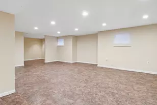 206 Sparrow Ln, Bolingbrook, IL 60490 - Photo 17