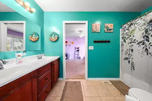 681 Circle Dr, Coal City, IL 60416 - Photo 13