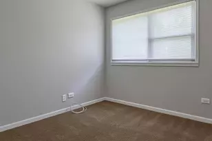 18705 W Ash Dr, Gurnee, IL 60031 - Photo 11