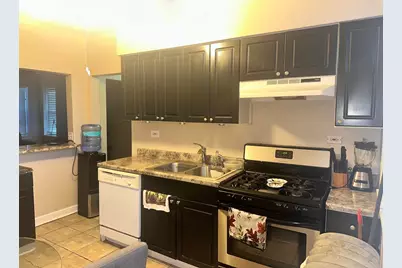 3752 W Giddings Street #3, Chicago, IL 60625 - Photo 9