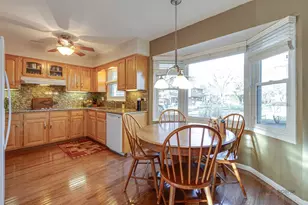 1810 E Waverly Dr, Arlington Heights, IL 60004 - Photo 11