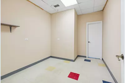 6514 W Higgins Avenue, Chicago, IL 60656 - Photo 3