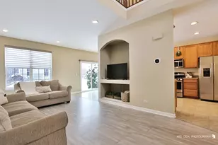 398 S Jade Ln, Round Lake, IL 60073 - Photo 3