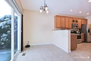 398 S Jade Ln, Round Lake, IL 60073 - Photo 5