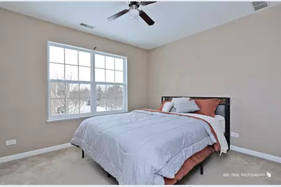 398 S Jade Lane, Round Lake, IL 60073 - Photo 15