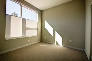 851 W Grand Ave, Chicago, IL 60642 - Photo 5