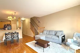 2481 Oneida Ln, Naperville, IL 60563 - Photo 9