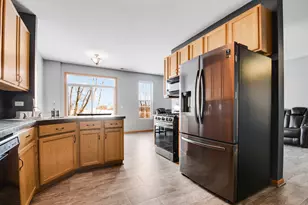 8513 Sawyer Ct, Joliet, IL 60431 - Photo 11