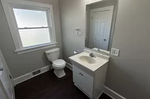 453 Addison St, Elgin, IL 60120 - Photo 7