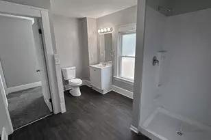 453 Addison St, Elgin, IL 60120 - Photo 13