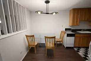 740 Hill Dr, Hoffman Estates, IL 60169 - Photo 3